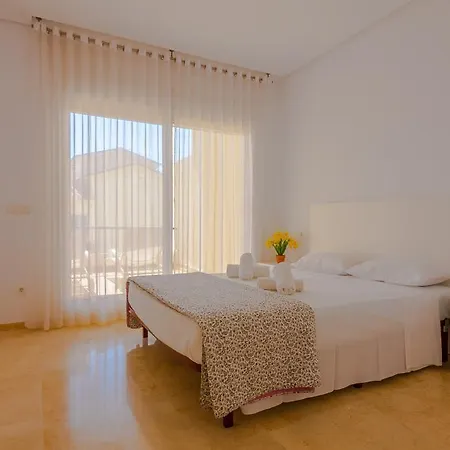 Apartamento Pueblo Mascarat 6 *